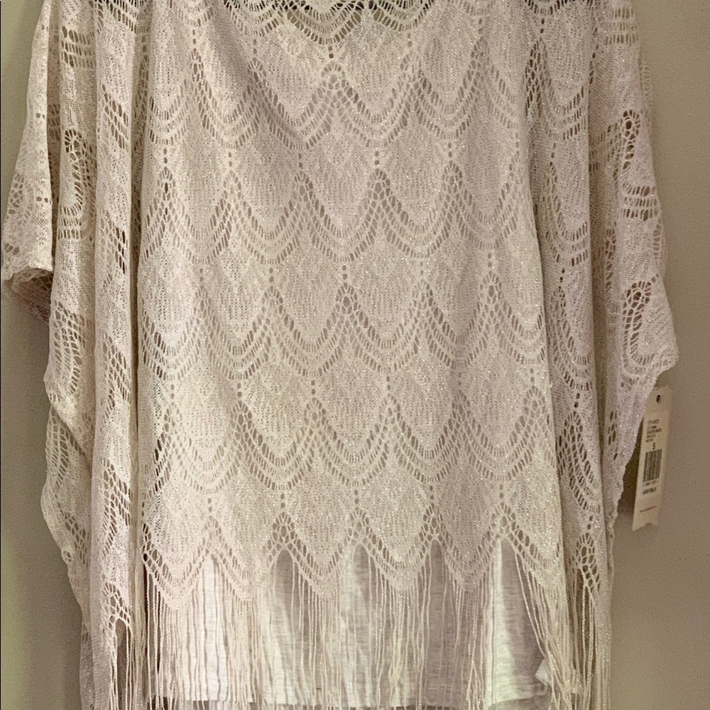 Reba top.